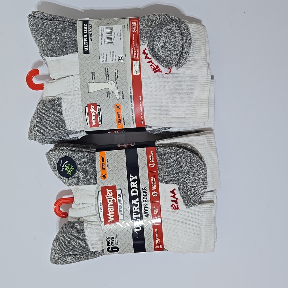Wrangler Ultra Dry Crew Work Socks - Gray and White Pack